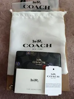 COACH　二つ折り財布 シグネチャー ブラックマルチ