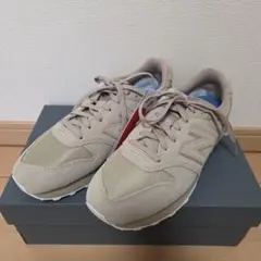 New Balance 　レディーススニーカー　新品