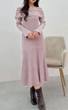 【ベージュ】 MERCURYDUO オフショルマーメイドニットワンピース