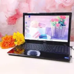 お洒落大容量✨すぐ使えるカメラ付ノートパソコン✨SSD✨特価✨windows11のサムネイル