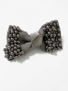 【美品】グレー リボン ブローチビーズ パール 装飾