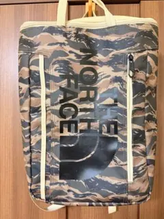 THE NORTH FACE 迷彩柄 リュック 小型 コンパクト型