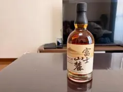 大セール開催中！送料無料！超希少富士山麓ウイスキー新品未使用正規品！おまけ付のサムネイル