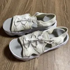 NIKE エアマックス　ココ　ウィメンズサンダル　25センチ美品 人気モデル