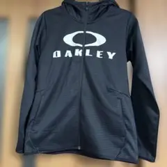 OAKLEY 黒 フルジッパーパーカー　ジュニア　160
