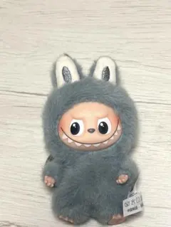 【正規品】LABUBU PIN FOR LOVE イニシャルW