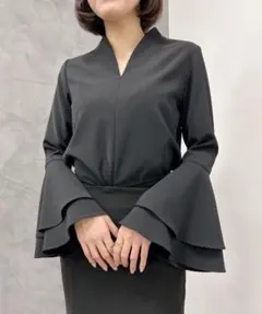 anuans美品♪リンクルラッフルブラウス BLACK【最終値下げ】公式完売 anuans美品♪リンクルラッフルブラウス BLACK【最終値下げ】公式完売