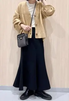 【美品】GUのパフィータッチパフスリーブカーディガン（イエロー）
