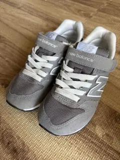 ニューバランス996 キッズスニーカー 17cm グレー　灰色