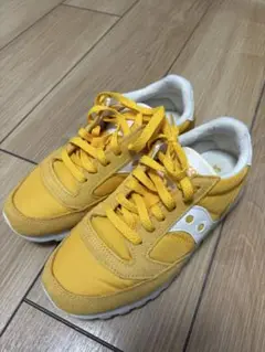 saucony スニーカー