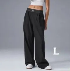 Alo Yoga ワイドレッグ スウェットパンツ - メルカリ
