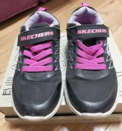 19cm　スケッチャーズ　黒