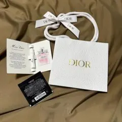 DIOR リキッドファンデ＆ブルーミングブーケ香水1mlサンプル小型ショッパー