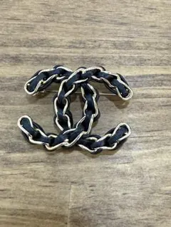 CHANEL ココマーク レザー チェーン ブローチのサムネイル