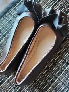 *リボン付きフラットシューズ（23.5〜24.0）