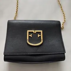 FURLA ブラックレザー ショルダーバッグ