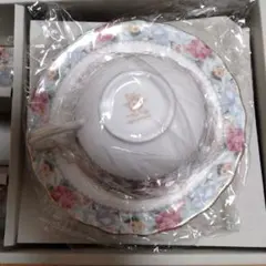 Noritake 花柄カップセット
