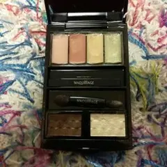 【最終値下げ】マキアージュ♥アイシャドウ&リップグロスセット