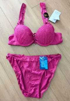 B65　濃ピンク✕レース　セクシーインナーセット
