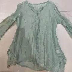 ミントグリーン 七分袖 Vネックシャツ