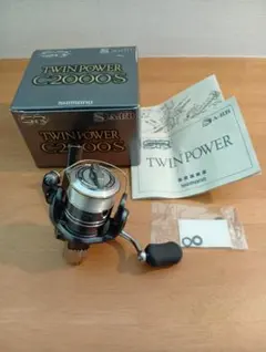 11 SHIMANO TWIN POWER C2000S スピニングリールのサムネイル