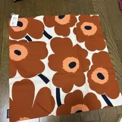【新品未使用】マリメッコ　marimekko クッションカバー　ウニッコのサムネイル