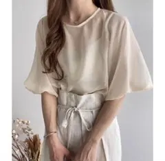 Louere 新品未使用 ハーフスリーブシアーブラウス