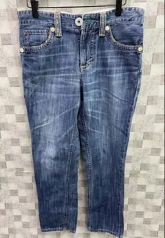 Item thumbnail for item b2817b5a-c4f3-4b5d-b33e-37fcae7e4823