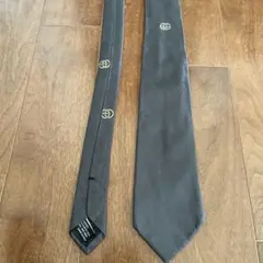 【値下げ】GUCCI ネクタイ GGロゴ
