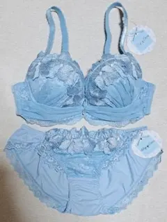 リリアージュココ　D65　ブラジャーショーツセット　水色　ブルー　花柄のサムネイル