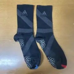 adidas ブラックソックス 滑り止め付き