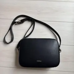 週末セール☆FURLA ショルダーバッグ ブラック