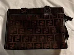 ロゴパターン ハンドバッグ　茶色