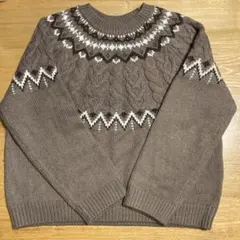 GU ジーユー　ノルディック柄　ケーブル編みニット　ブラウン