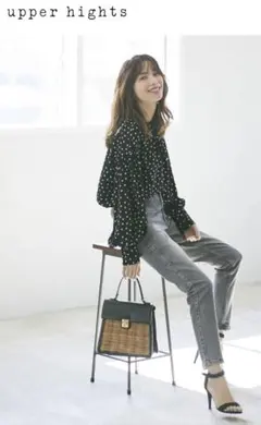 美品　upper hights THE H-RISE STELLA デニムパンツのサムネイル