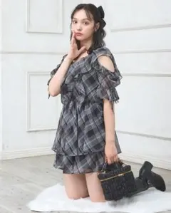 INGNI イング 肩開きフリルミニワンピース チェック　夏　アメスリ　肩出しのサムネイル
