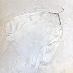 アンタイトル 【M】 バルーンスリーブ サテンボリュームスリーブ ブラウス 白