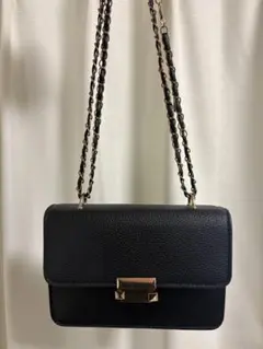 黒 レザー ショルダーバッグ チェーンストラップ