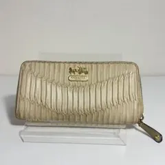 COACH コーチ キルティング 長財布 ベージュ ゴールド