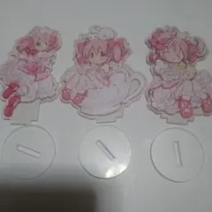 鹿目まどか アクリルスタンド