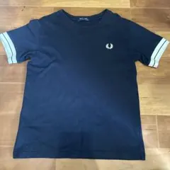 FRED PERRY ロゴ刺繍 Tシャツ ネイビーのサムネイル