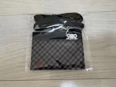 ファミリア　ネームホルダー　パスケース　定期入れ　社員証　黒チェック　ＸＳ