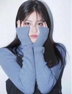 GRL(グレイル)サムホール付きハイネックラメリブニットトップス dpk358