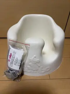 バンボ　bumbo ベビーチェア　新品未使用　訳あり