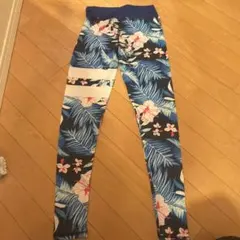 ハワイアンプリント ヨガパンツ