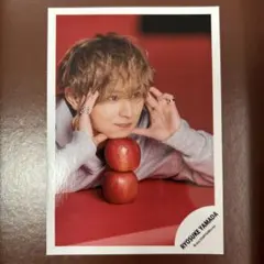 山田涼介 RED 公式写真