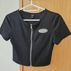 DAZY 黒 クロップドTシャツ Mサイズ