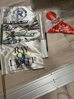 RAMPAGEフラッグ3つ、EXILE1つ