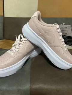 Nike ピンク コートビジョン　アルタ　24cm