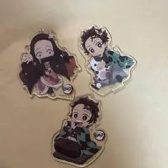 鬼滅の刃　アクリルキーホルダー　スタンド　まとめ売り　3点セット